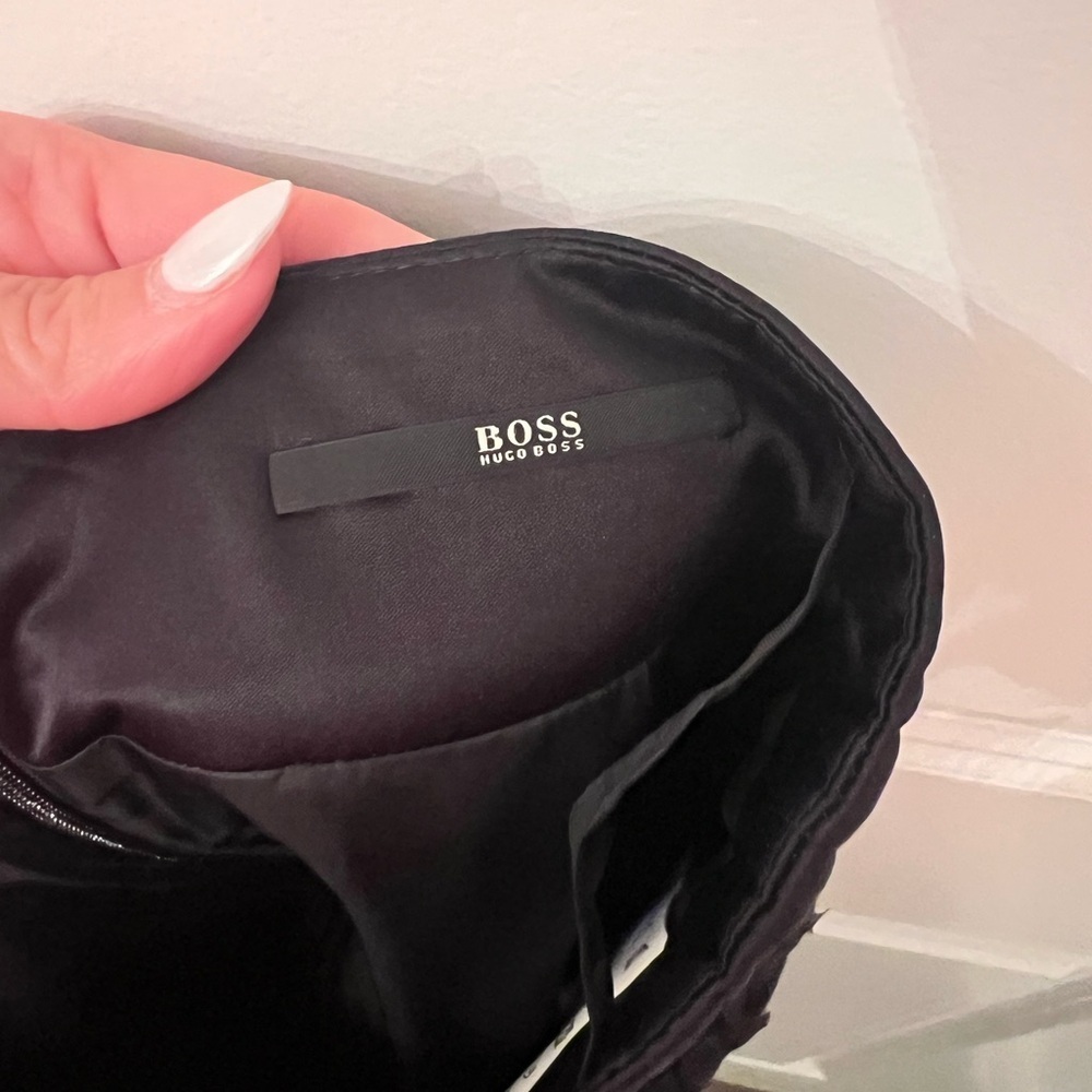 Hugo Boss Black Textured Pencil Skirt - Picture 6 of 8